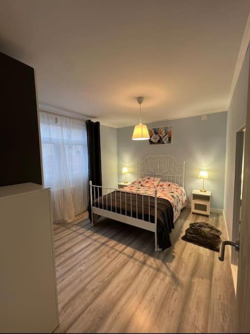 Apartamento Turistico Plaza III Monforte De Lemos Dış mekan fotoğraf